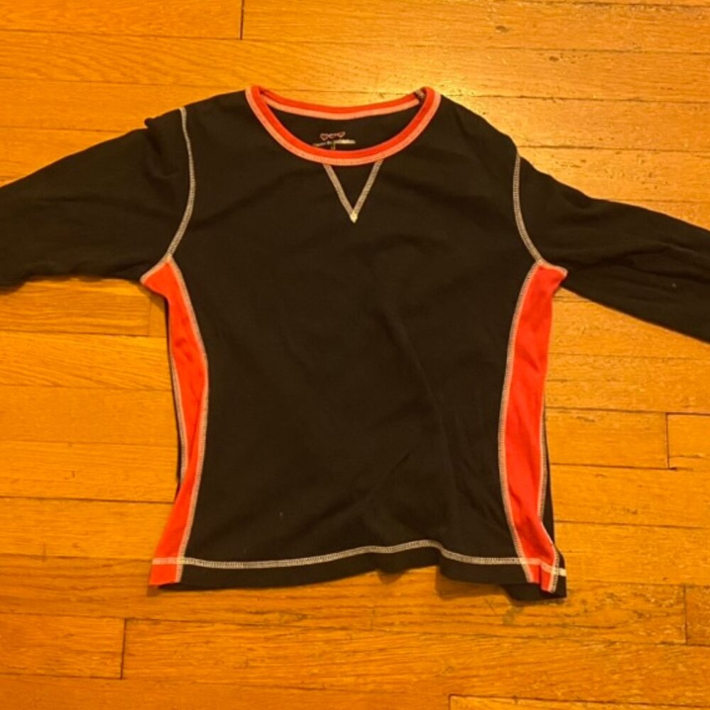 Y2K Size M Unique Hem Red and Black 3/4 Sleeve Shirt
